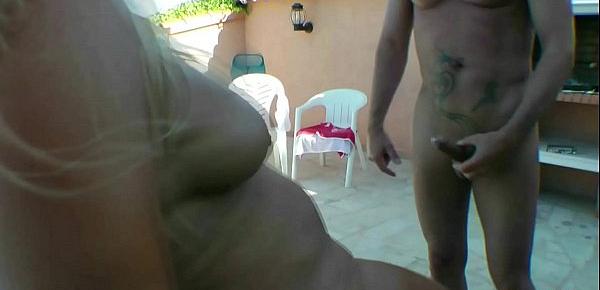 GERMAN MILF - Zwei Deutsche Milf Huren ficken Ohne Kondom mit Freier